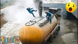 TOTAL IDIOTS AT WORK Instant Regret Fails Compilation 2025 Best fail of the week #34